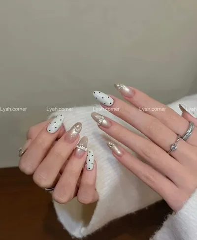 Featured manicure