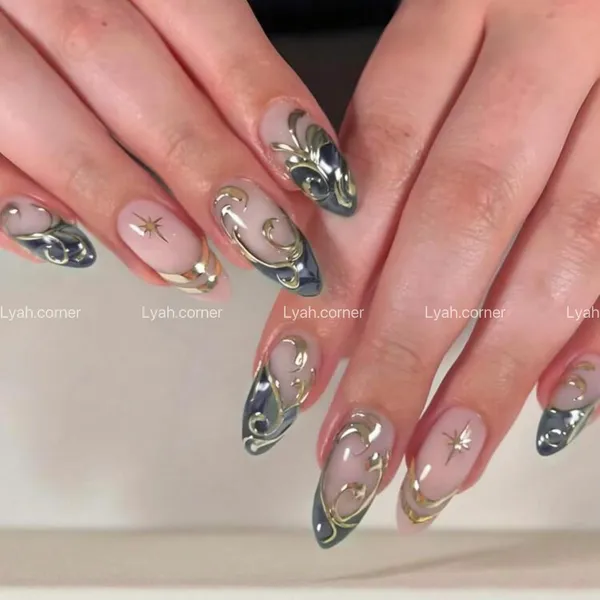 Nail art — nail green chrome