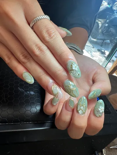 Nail Decorative Charm — Lyah Corner